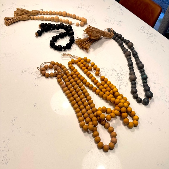 Other - Accent wooden garland beads bundle
